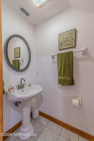 1801 LAKE Road, Jacksonville, FL 32226