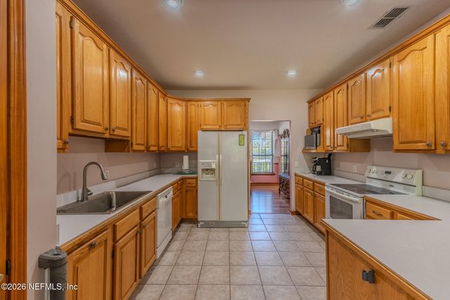 1801 LAKE Road, Jacksonville, FL 32226