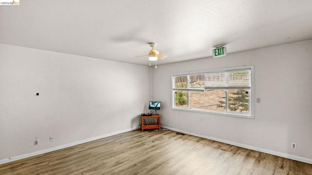 1159 Everett Ct, Concord, CA 94518