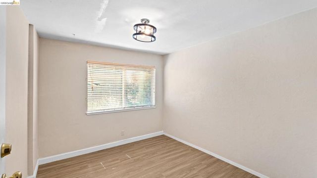 1159 Everett Ct, Concord, CA 94518