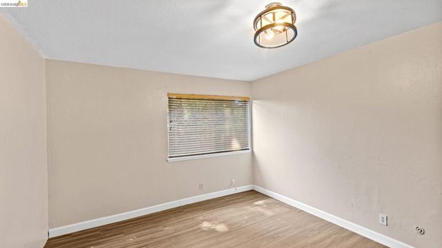 1159 Everett Ct, Concord, CA 94518