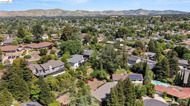 1159 Everett Ct, Concord, CA 94518