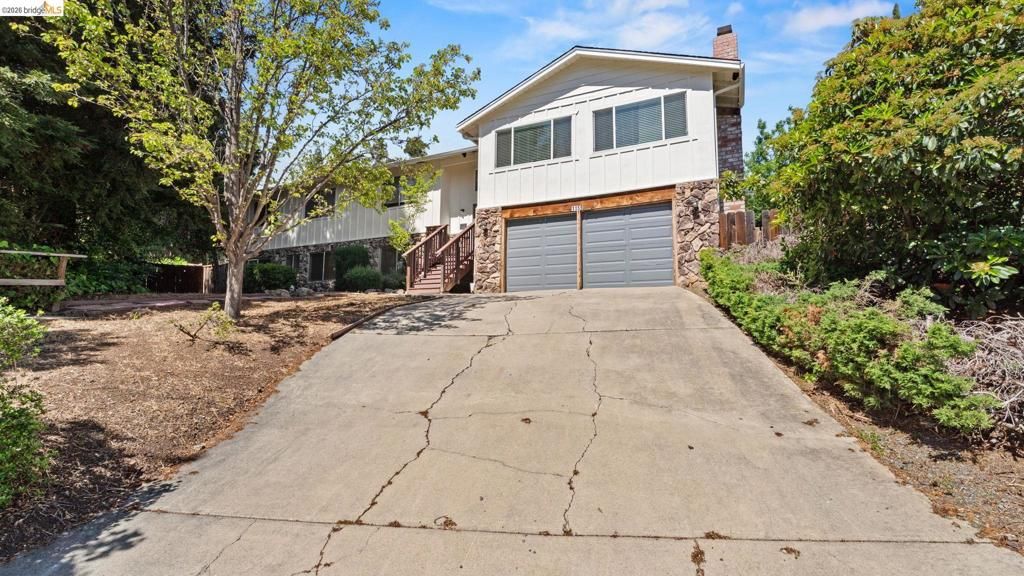 1159 Everett Ct, Concord, CA 94518
