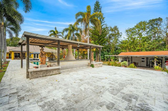 16200 SW 49th Street, Southwest Ranches, FL 33331