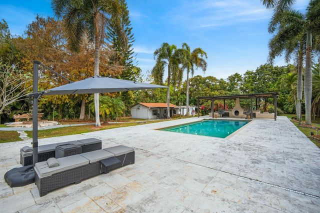 16200 SW 49th Street, Southwest Ranches, FL 33331