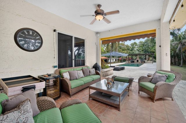 16200 SW 49th Street, Southwest Ranches, FL 33331