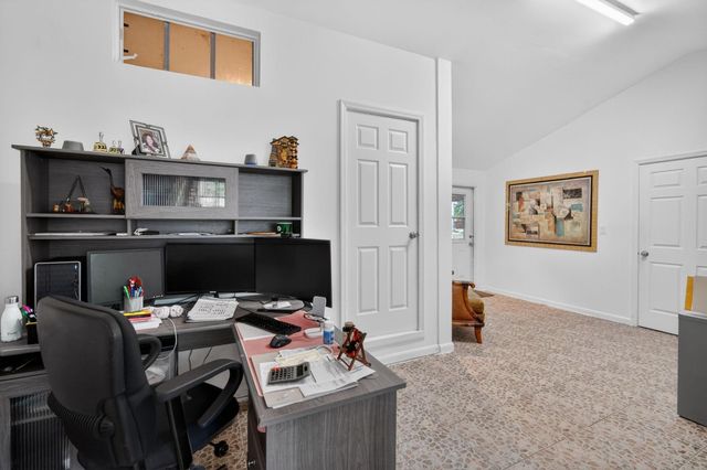 16200 SW 49th Street, Southwest Ranches, FL 33331