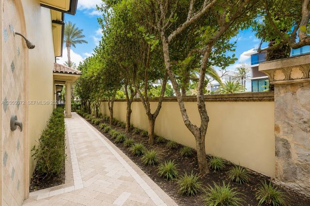 4044 S Ocean Boulevard, Highland Beach, FL 33487