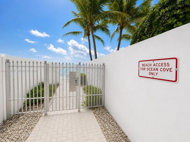 4044 S Ocean Boulevard, Highland Beach, FL 33487