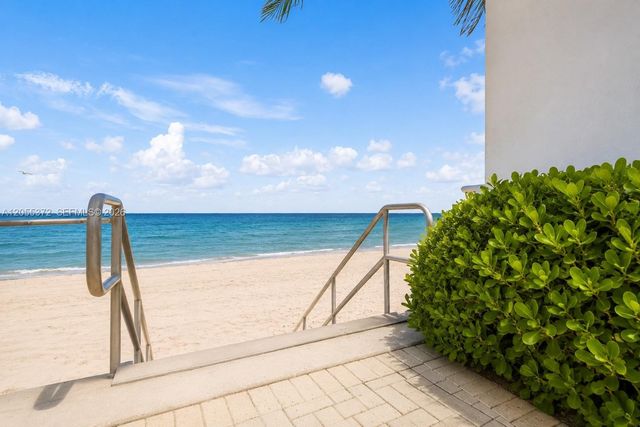 4044 S Ocean Boulevard, Highland Beach, FL 33487