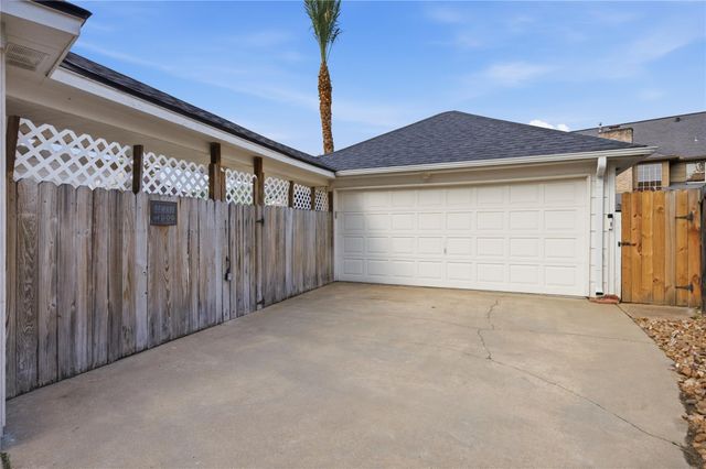 1538 Rustic Knolls Drive, Katy, TX 77450