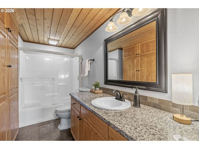 4949 LEWIS RIVER Rd, Woodland, WA 98674