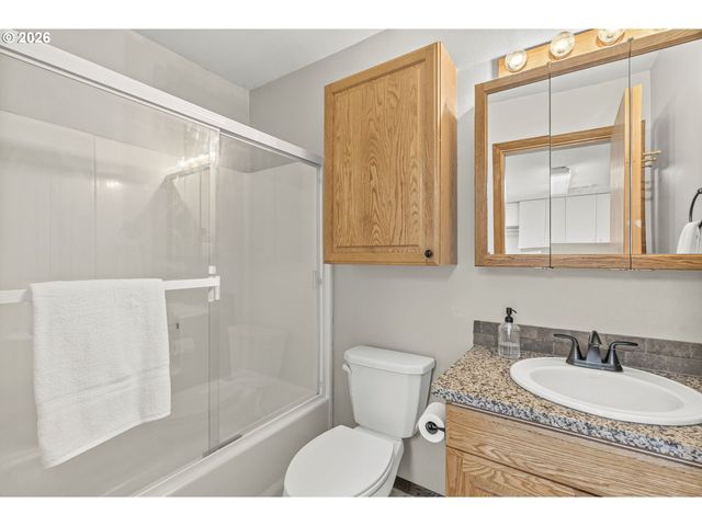 4949 LEWIS RIVER Rd, Woodland, WA 98674