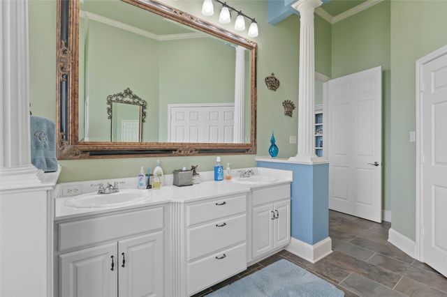 238 E Saint Andrews Drive, Mabank, TX 75156