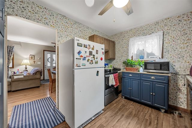 1411 Plum St, Iowa City, IA 52240
