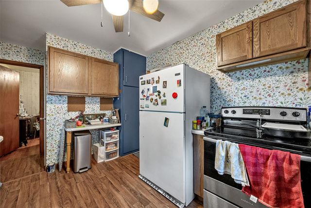 1411 Plum St, Iowa City, IA 52240