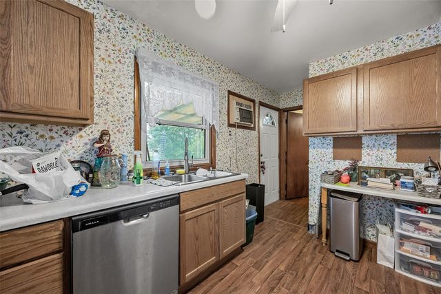 1411 Plum St, Iowa City, IA 52240