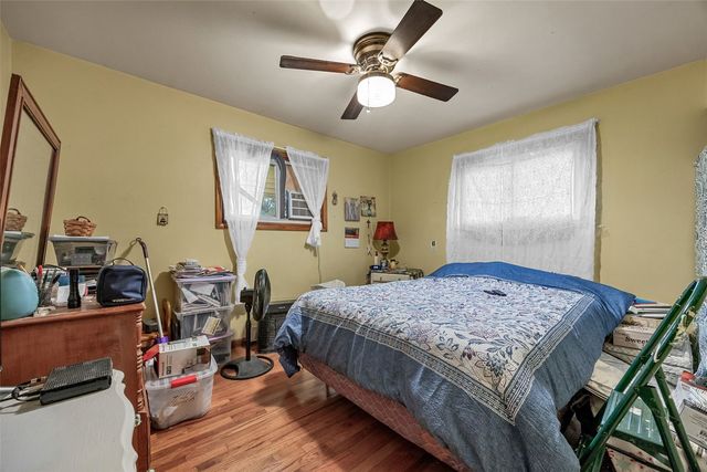 1411 Plum St, Iowa City, IA 52240