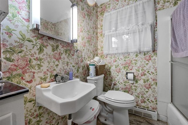 1411 Plum St, Iowa City, IA 52240