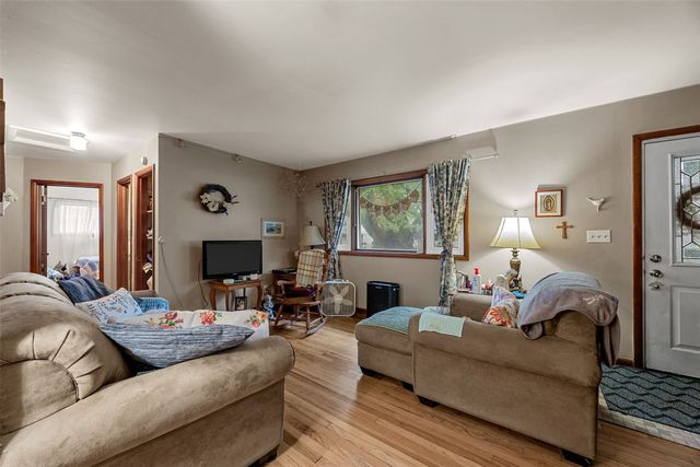 1411 Plum St, Iowa City, IA 52240