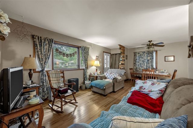 1411 Plum St, Iowa City, IA 52240