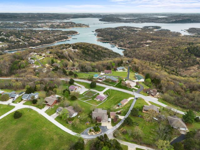 58 Homestead Lane, Kimberling City, MO 65686