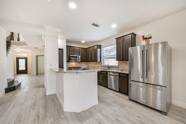 8330 Kerrington Glen Drive, Cypress, TX 77433