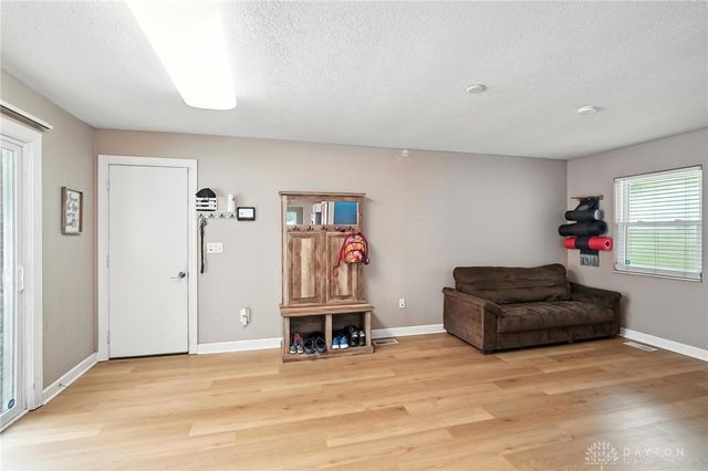 4984 Sweetleaf Drive, Dayton, OH 45424