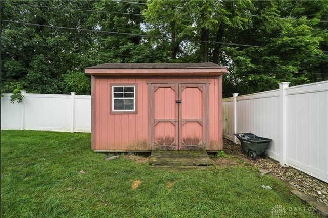4984 Sweetleaf Drive, Dayton, OH 45424