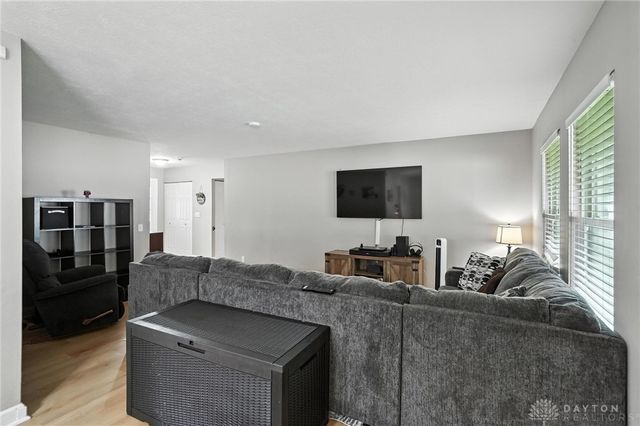 4984 Sweetleaf Drive, Dayton, OH 45424