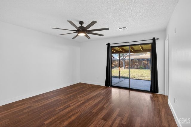 4320 Milo Avenue, Bakersfield, CA 93313