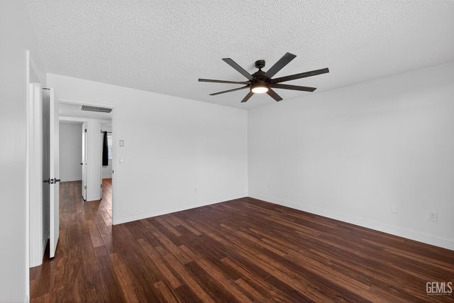 4320 Milo Avenue, Bakersfield, CA 93313