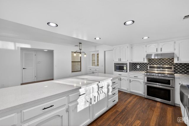 4320 Milo Avenue, Bakersfield, CA 93313