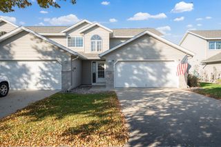 2437 Viola Heights Drive NE, Rochester, MN 55906