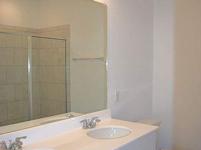 217 English Oak ST, Georgetown, TX 78626