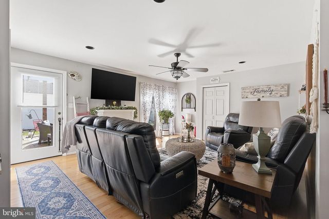 110 DOLLMORE AVE, Waretown, NJ 08758