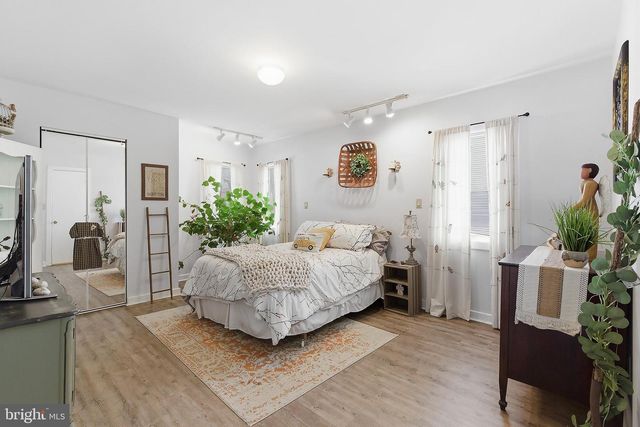 110 DOLLMORE AVE, Waretown, NJ 08758