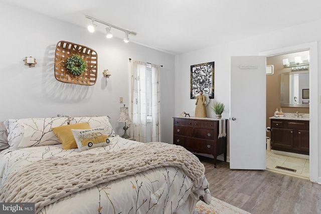 110 DOLLMORE AVE, Waretown, NJ 08758