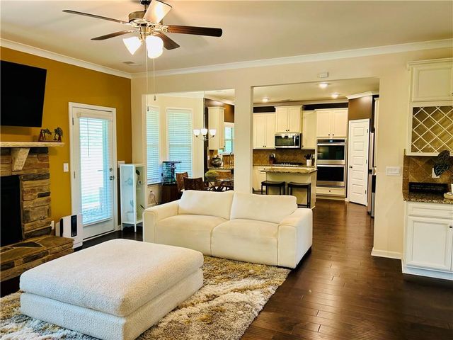 330 Darien Drive, Senoia, GA 30276