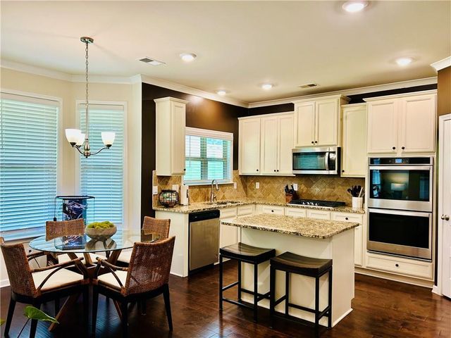 330 Darien Drive, Senoia, GA 30276