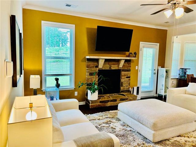 330 Darien Drive, Senoia, GA 30276