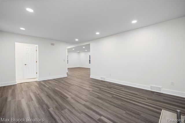 17348 Hilton Street, Southfield, MI 48075