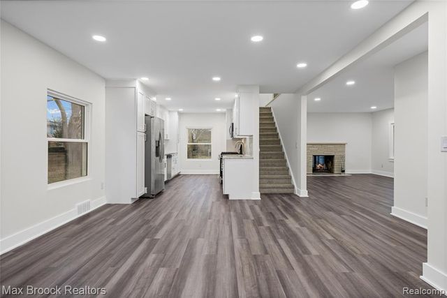 17348 Hilton Street, Southfield, MI 48075