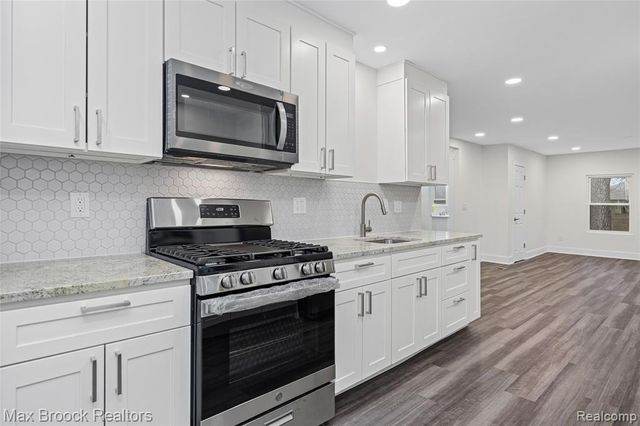 17348 Hilton Street, Southfield, MI 48075