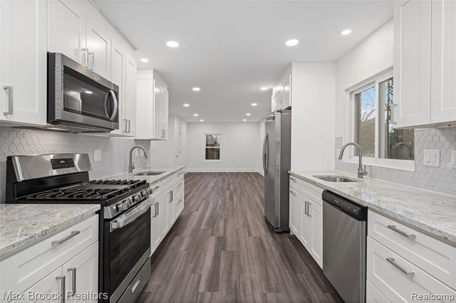 17348 Hilton Street, Southfield, MI 48075
