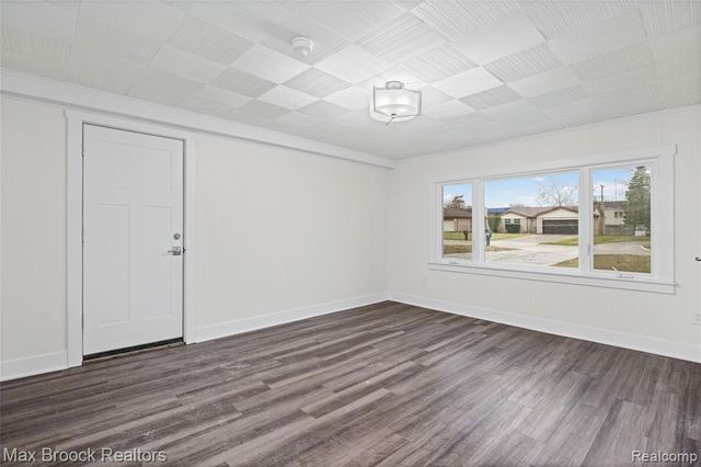 17348 Hilton Street, Southfield, MI 48075