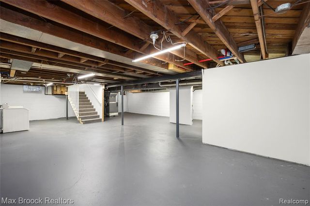 17348 Hilton Street, Southfield, MI 48075