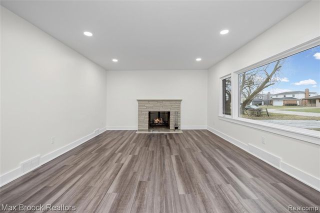 17348 Hilton Street, Southfield, MI 48075