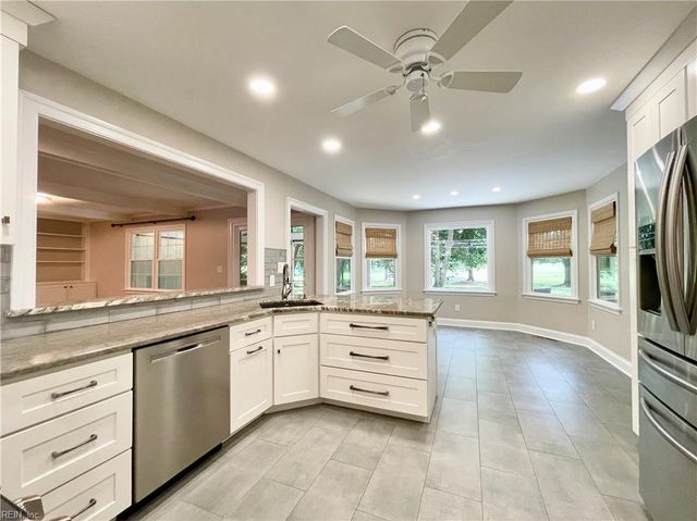 5345 Lake Lawson RD, Virginia Beach, VA 23455