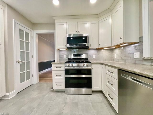 5345 Lake Lawson RD, Virginia Beach, VA 23455